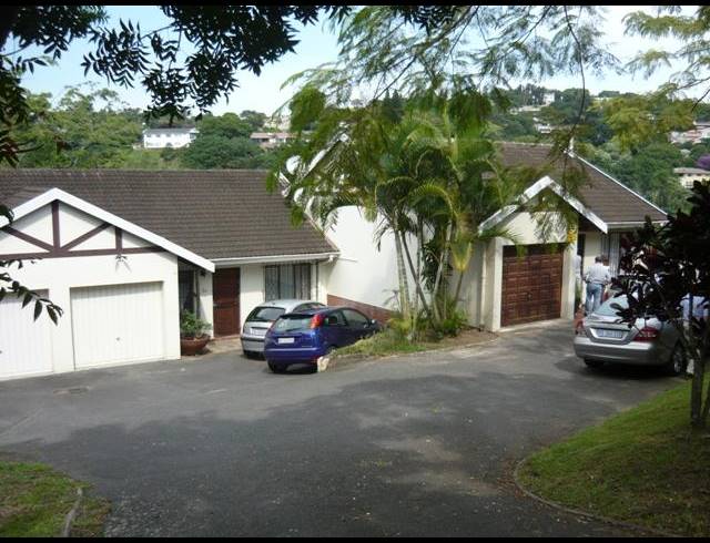3 BEDROOM SIMPLEX FOR SALE IN BEREA WEST